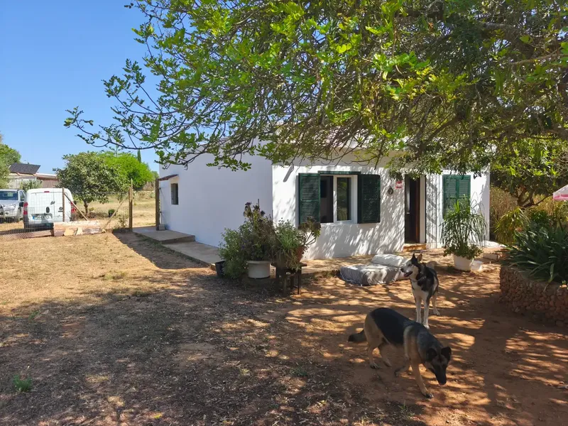 Independent House with Rural Charm and Total Energy Self-Sufficiency — photo 1