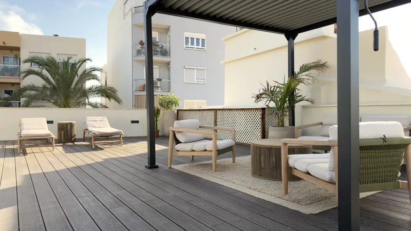 Casa independiente de estilo mediterráneo a solo 200 metros del mar — photo 1