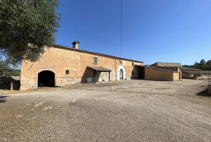 Rustic estate of 58 ha in Vilafranca — photo 2