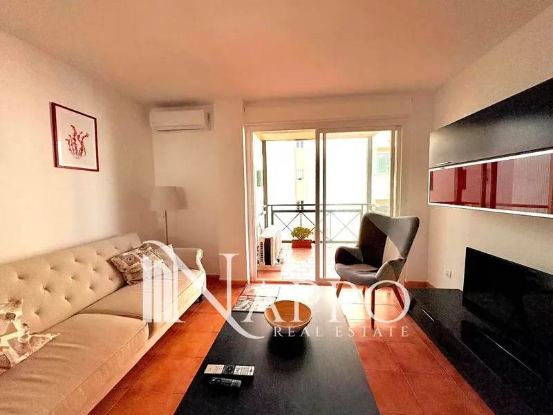 Nappo Real Estate is pleased to present this fully renovated flat, located on the second floor of a building with a lift in P — photo 1