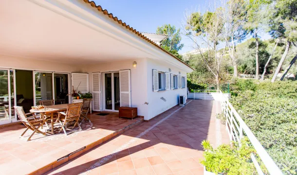 Opportunity in Portals Nous: House with Great Potential Near the Sea — photo 4