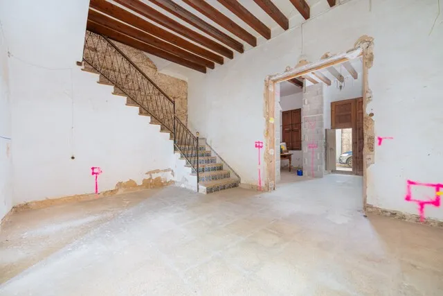 Charming town house with guest house for sale in Sa Pobla, Mallorca — photo 4