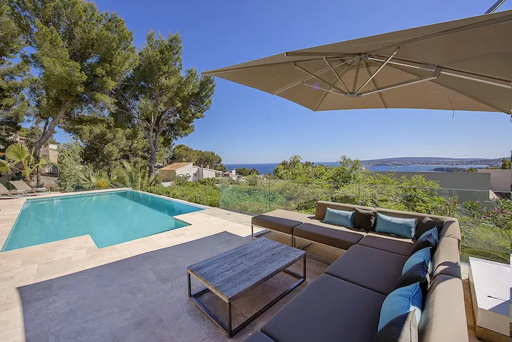 Long-term rental: Villa with sea view in Portals - Marcel Remus Real Estate — photo 1