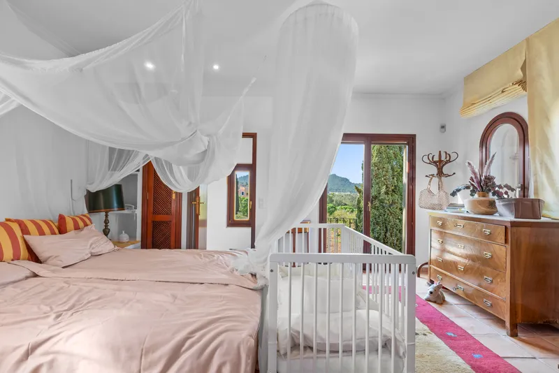 Exclusively near Puerto Andratx: Charming Mediterranean finca for sale with stunning views of the harbor — photo 11