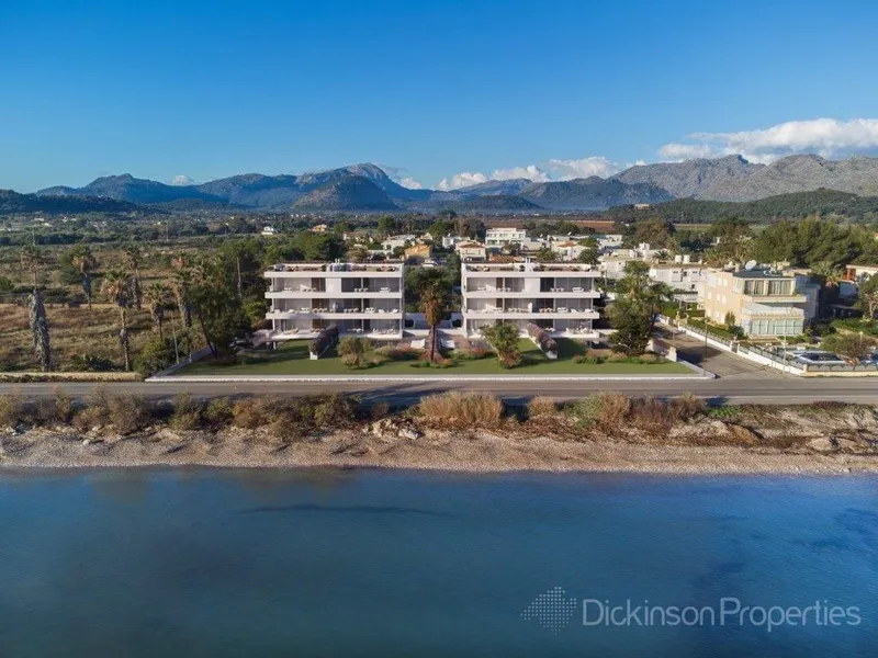 Seaside living: exclusive ground-floor home with private pool and garden in Puerto Pollensa — photo 10