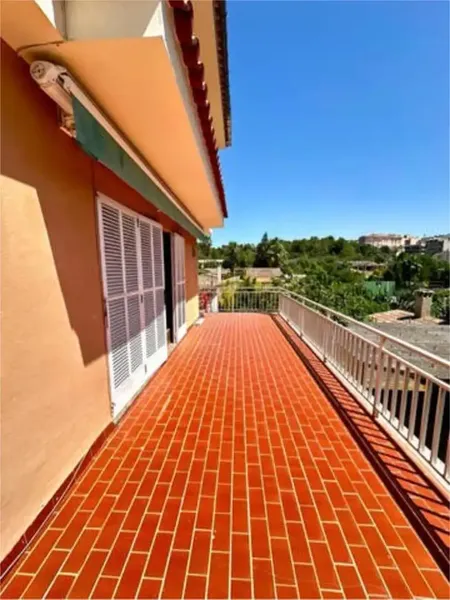 House with great potential, spaciousness and privileged location in Establiments. Ideal even for two families — photo 3