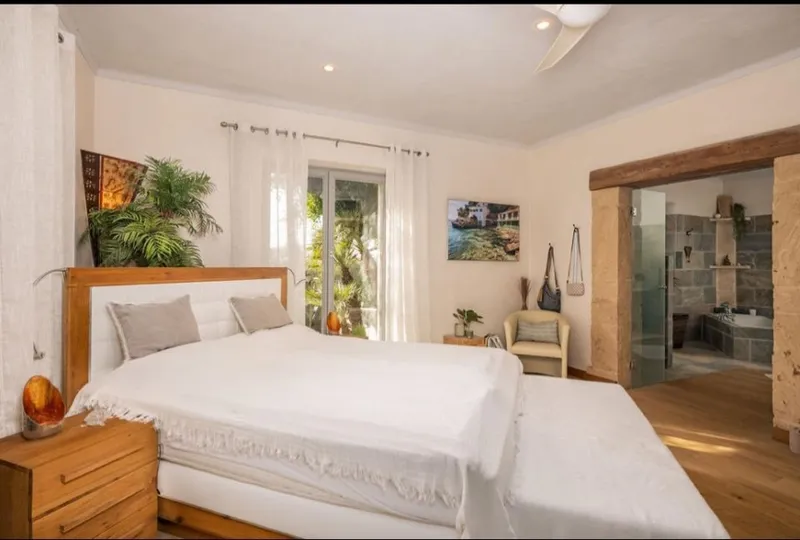 Estate with rental license in Santanyi — photo 12