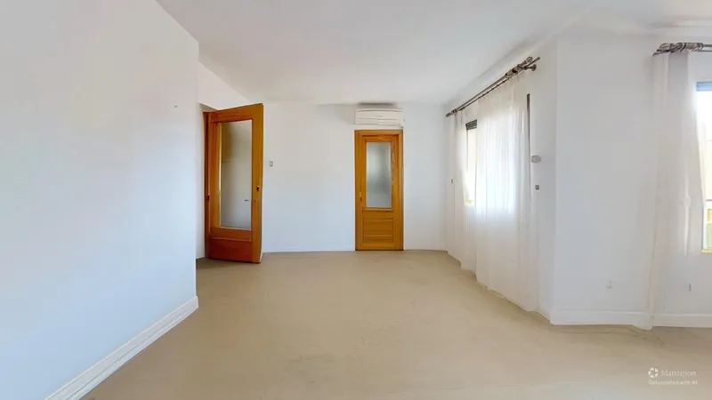 Family home in the prestigious Avenida Comte Sallent area — photo 3