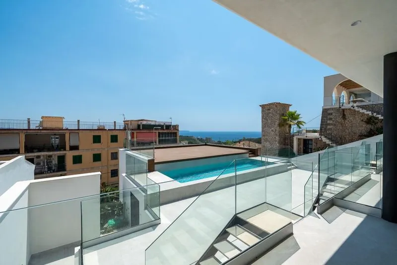 Flat / apartment for sale in Calle del Rector Vives, 40 — photo 1