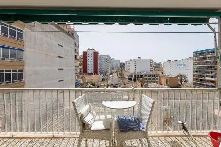 Flat in Llucmajor (S'Arenal) with 97 m² built surface, 8 m² terrace, 3 bedrooms, 1 bathroom, 130 m to the sea, lift — photo 4