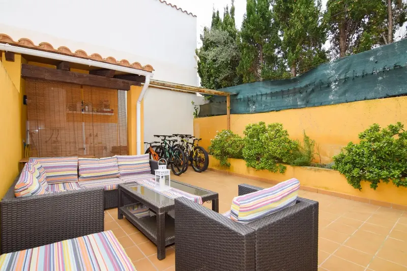 Discover this charming ground floor apartment that combines comfort, style and a privileged location in one of the quietest areas — photo 12