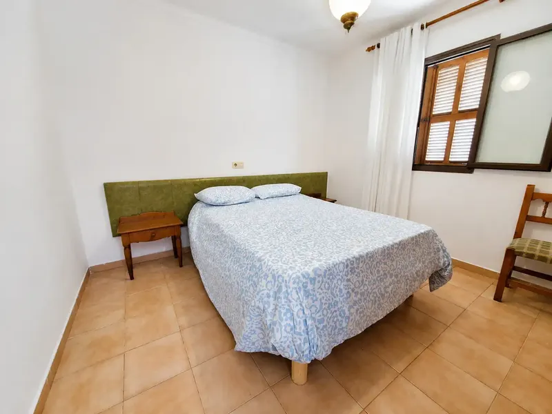 Cozy apartment very close to the beach, in the quiet coastal area of s’Illot, Manacor. The property is on a third — photo 3