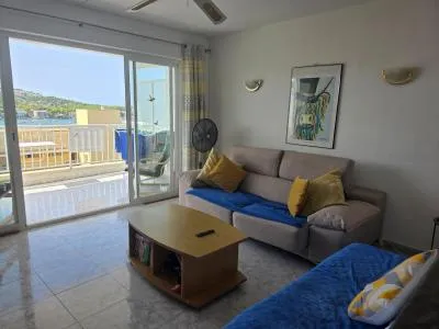 Apartment in Calvià (Santa Ponça) with 51 m² built surface, 1 room, 1 bathroom, 50 m to the sea — photo 9