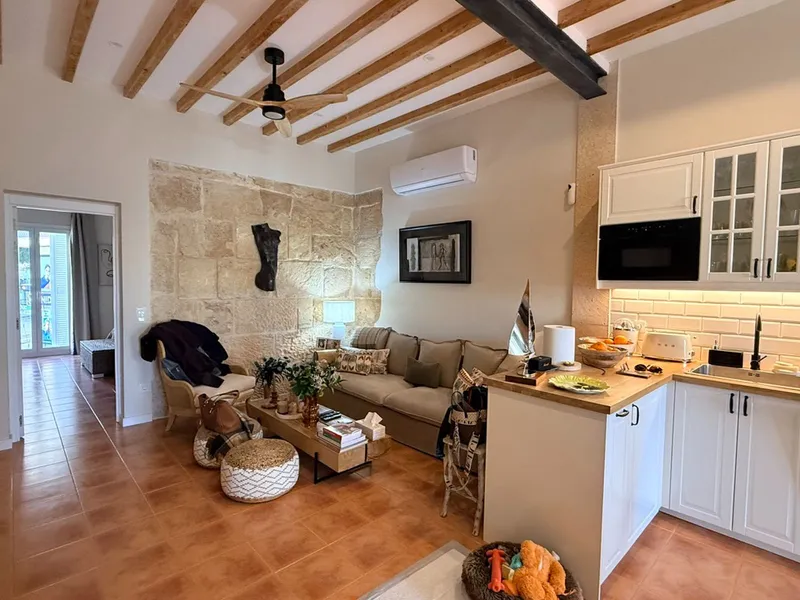 Apartment of 105 m2 in Santa Catalina, Palma de Mallorca, with terrace — photo 2