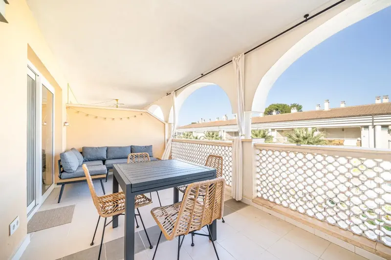 We exclusively present this penthouse in the sought-after area of Colonia de Sant Jordi. — photo 1
