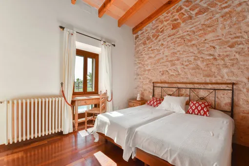 Santanyi: Mediterranean natural stone finca with pool and holiday rental license on the edge of the village of Santanyí — photo 10