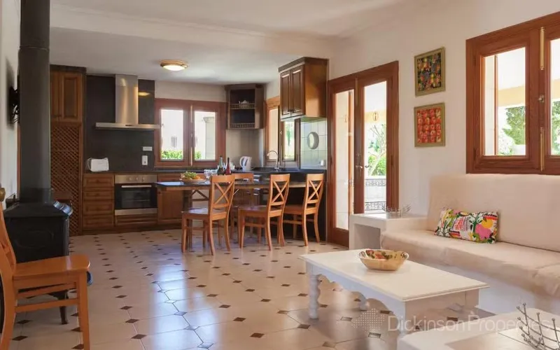 Elegant Villa in Llenaire with Rental Licence - Just Steps from the Seafront in Port de Pollença — photo 7