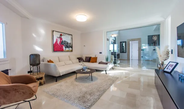 Mediterranean-style villa very close to the sea in Sa Torre — photo 9