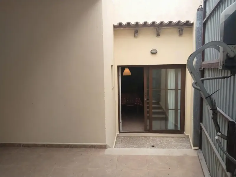 Spacious two-story house with garage — photo 11