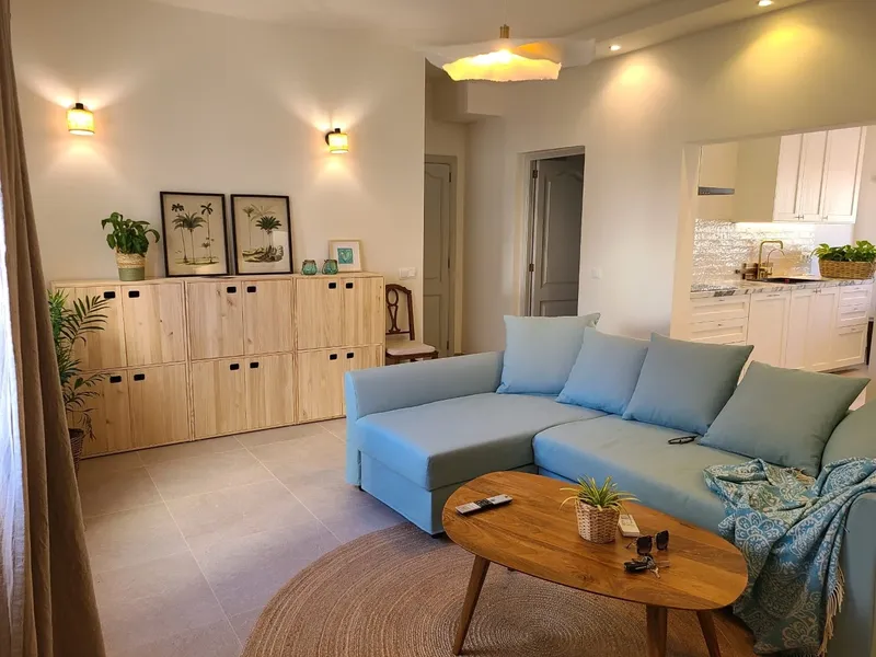 Penthouse for rent with private terrace in Gesa area — photo 12