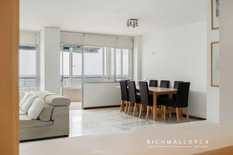Seafront Apartment with Panoramic Sea Views, Pool and Excellent Potential in Sant Agustí — photo 5
