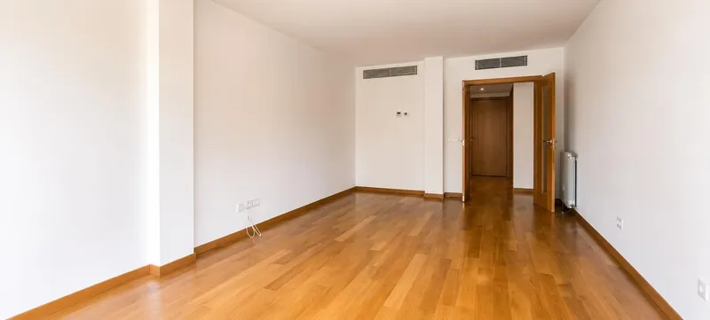 Exclusive apartment with terrace in a high-end residential complex in Sa Teulera — photo 10