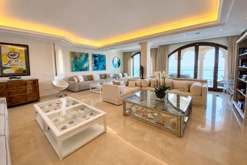 Sol de Mallorca, luxury frontline villa in Sol de Mallorca with pool and sea views, available yearly from September to July — photo 9