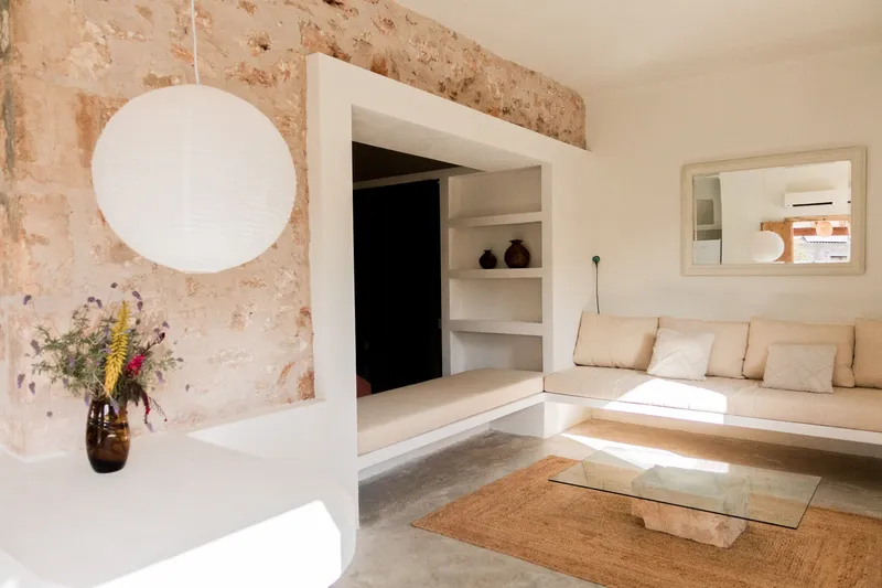 Ground floor with terrace, recently renovated with high quality materials and design in Cala Llombards — photo 2