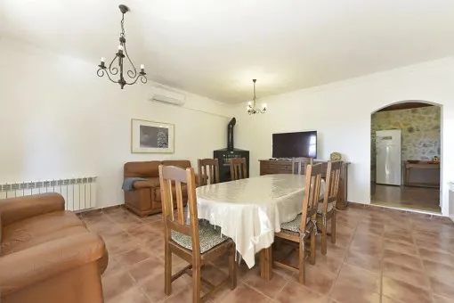 Son Servera, finca with authentic Mallorcan charm and holiday rental license for 5 people — photo 12