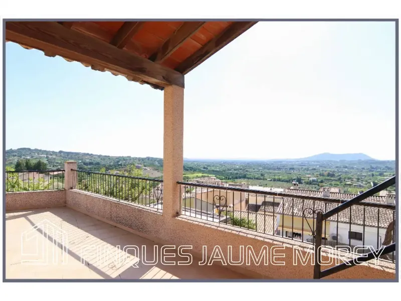 Lovely and cozy village house at the foot of the Tramuntana mountains in the village of Selva with fantastic open views — photo 11