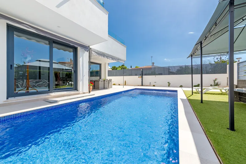 Modern chalet with pool in Son Bielo, S'Estanyol — photo 2