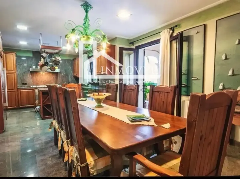 At Inmovyp we have the opportunity to offer you this luxurious and beautiful three-story house WITH ELEVATOR in the town of BURGER. — photo 10