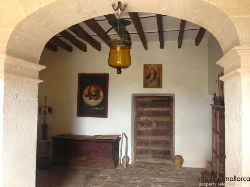 Rustic finca in Llucmajor — photo 4