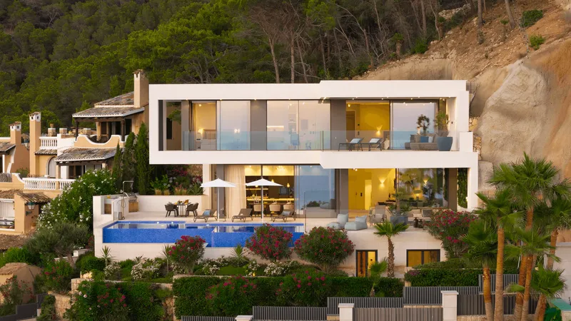 Villa with sea views in Puerto de Andratx — photo 2