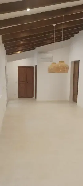 Se alquila para vivienda habitual, magnífico chalet unifamiliar de 150 m² con una terraza de 235m² y una parcela con frutales de 1.200 m², u — photo 10