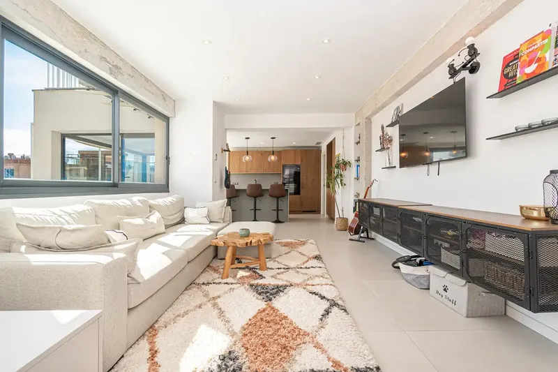 A penthouse that redefines the concept of living at height — photo 10