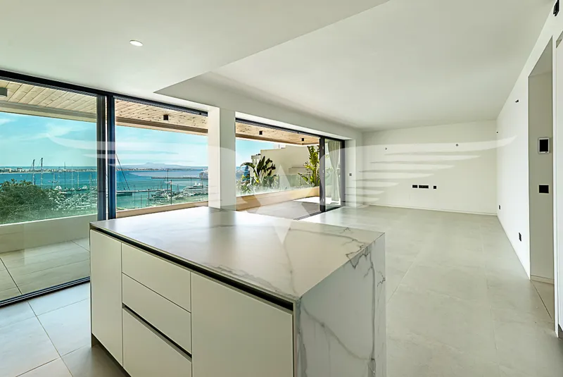 Palma: Modern apartment with garden and harbor view — photo 6