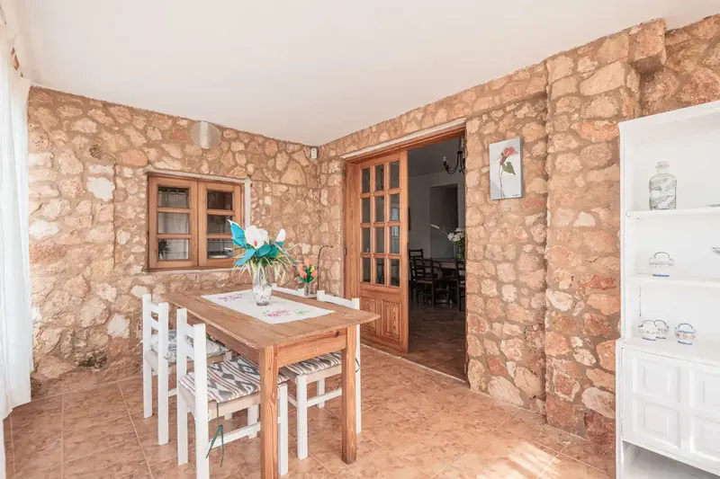 Fantastic finca in Colonia de Sant Jordi, a magnificent property with great potential, located just meters from the charming town — photo 3
