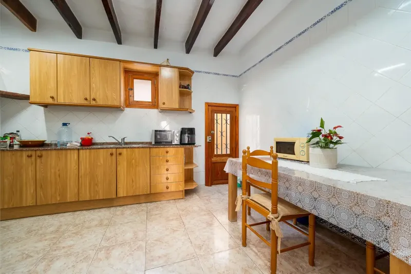 Magnificent townhouse for sale in Andratx Pueblo, a property that stands out for its spaciousness, brightness and for having an attractive outdoor space — photo 5