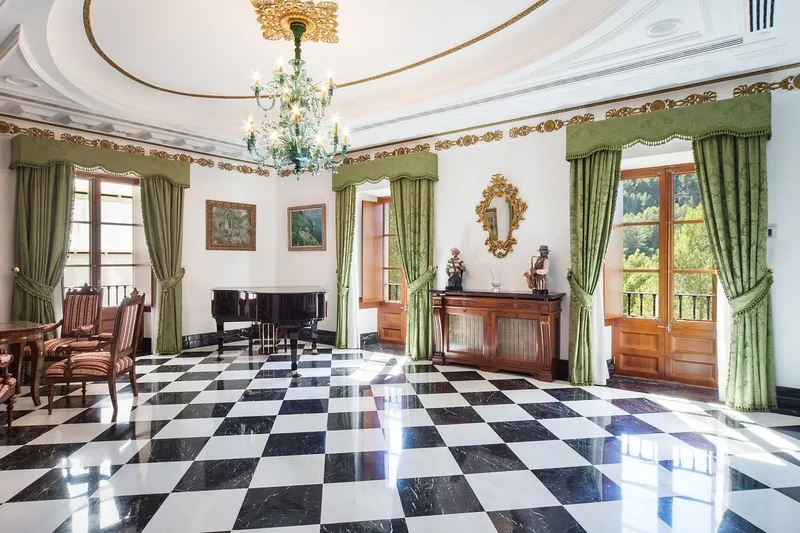 Sixteenth-century manor house in Puigpunyent — photo 6
