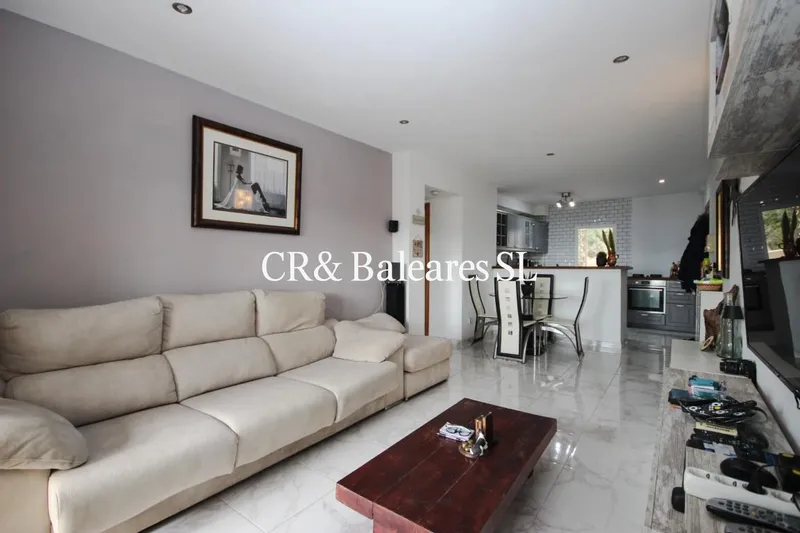 Charming two-bedroom apartment — photo 1