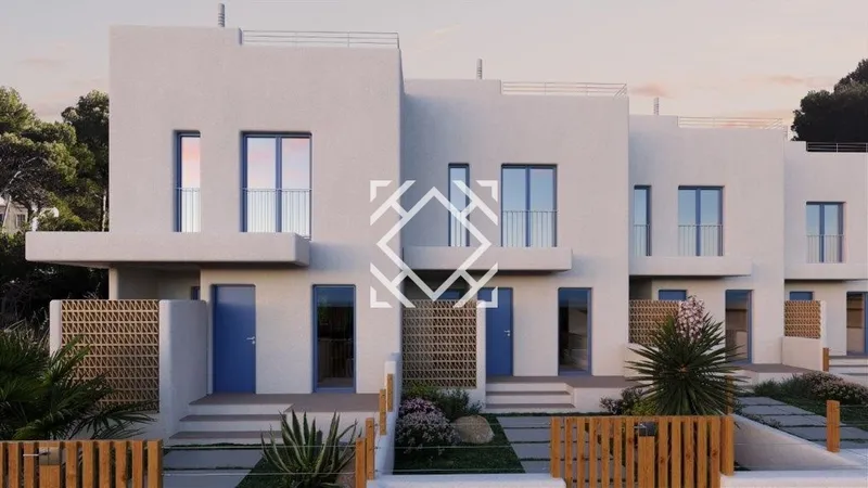 New development of semi-detached houses with garden and pool in Puerto de Alcudia, Mallorca — photo 2