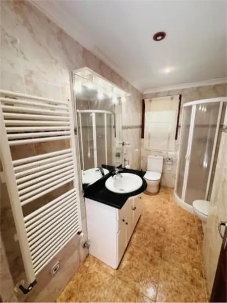 House with great potential, spaciousness and privileged location in Establiments. Ideal even for two families — photo 2