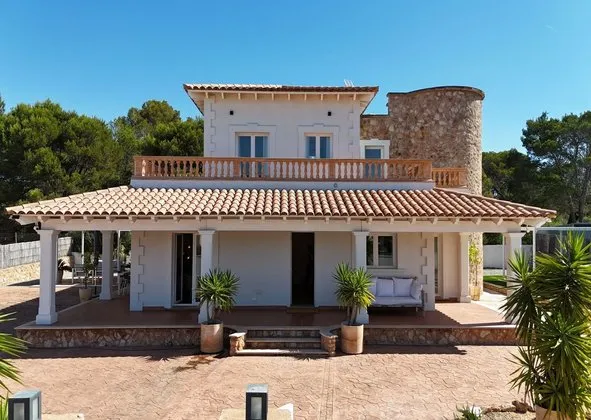 Detached house in Cala Pi-Vallgornera, Llucmajor — photo 1