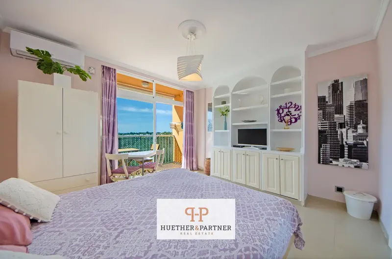Studio in Cales de Mallorca: this very bright studio, located on the fourth floor, stands out for its successful combination of Mediterranean comfort — photo 7