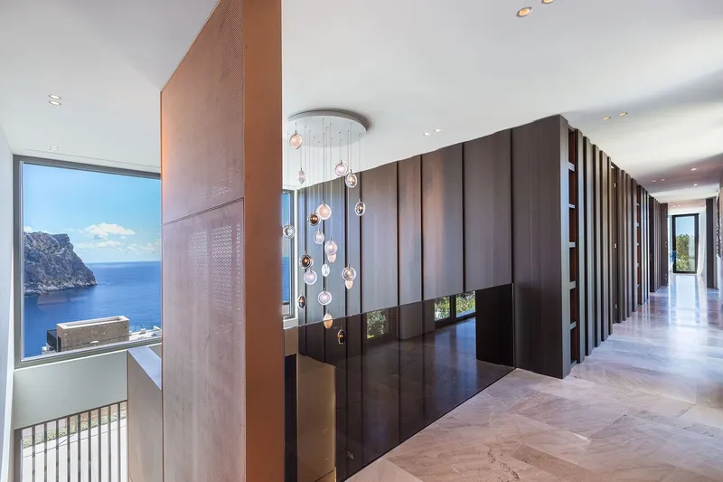 Cala Marmacén: Light-flooded luxury villa of the highest class — photo 8