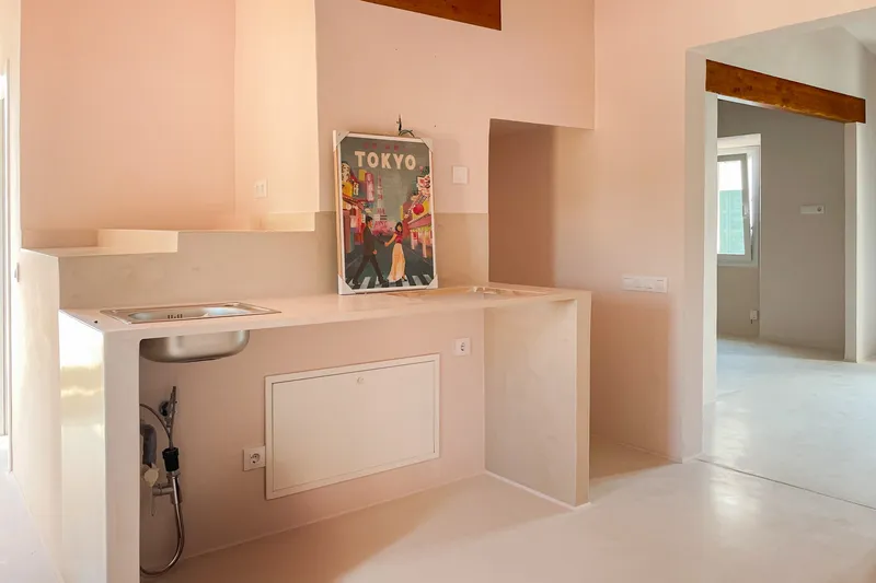 Renovated apartment to passive house standard with 2 bedrooms, patio and castle view — photo 5