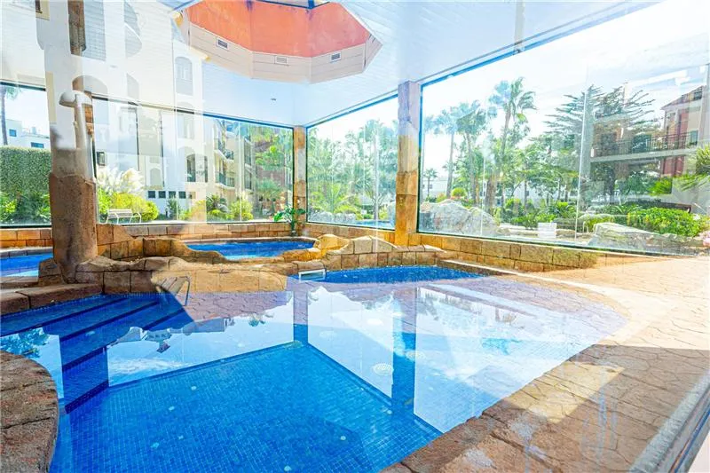 Apartment in a residential complex with swimming pools — photo 10