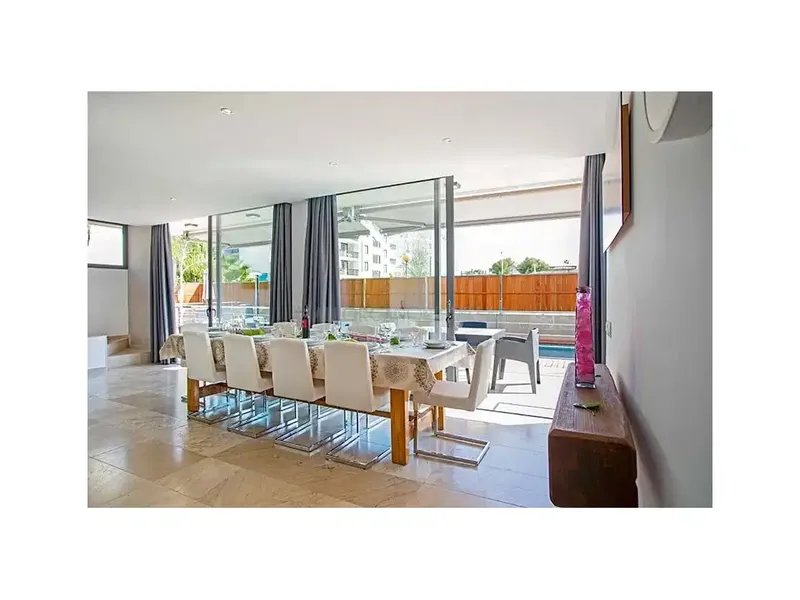 Modern house 150 meters from one of the best beaches in northern Mallorca, a beach with white sand and crystal clear waters, there are beach bars — photo 9