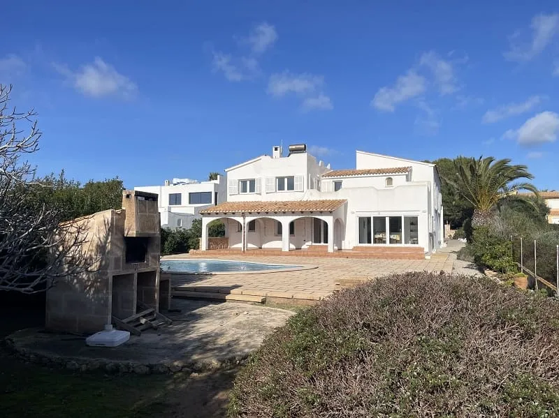 Chalet with unobstructed sea views — photo 4